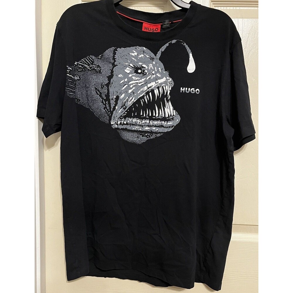 HUGO Hugo Boss Dibeach Anglerfish Graphic T Shirt Size XL Black Deep Sea Tee